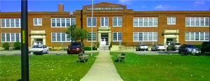 Olde School Commons: Front View